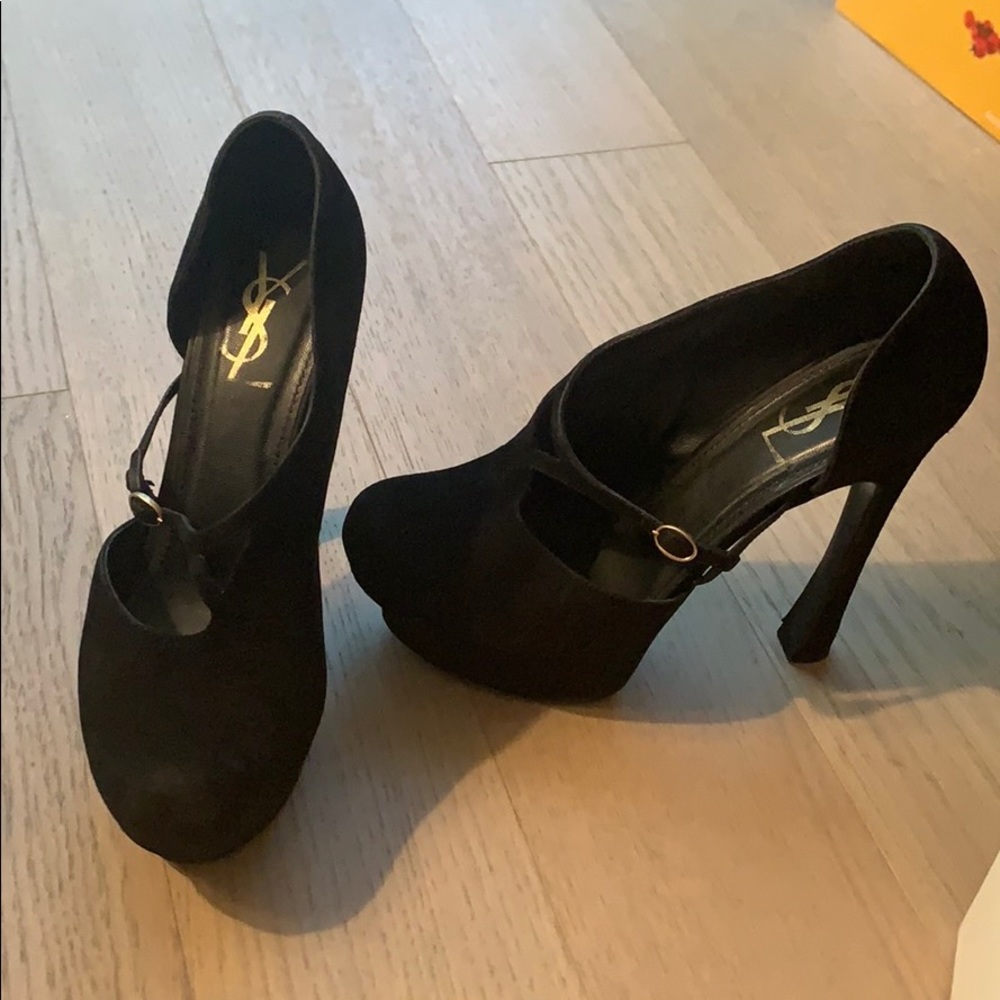 YSL tribtoo pump suede